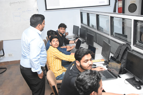 lab-img